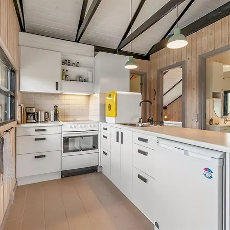 Holiday home Lasse - 550m From The Sea By Interhome *